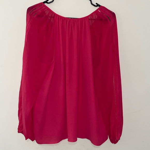 White House Black Market Top - Picture 3 of 3